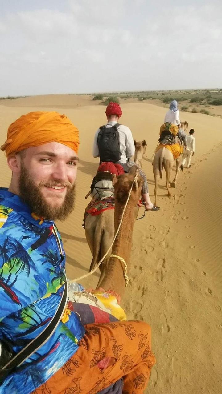 Hotel Sallu Safari Jaisalmer Eksteriør billede