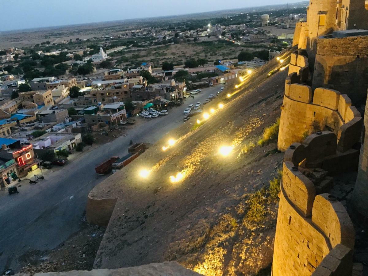 Hotel Sallu Safari Jaisalmer Eksteriør billede
